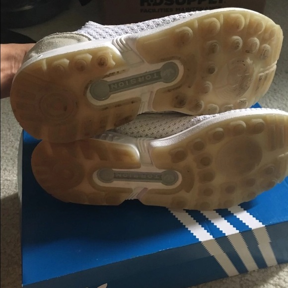 Price is firm  Boys Adidas Size 6.5Y - Picture 4 of 4